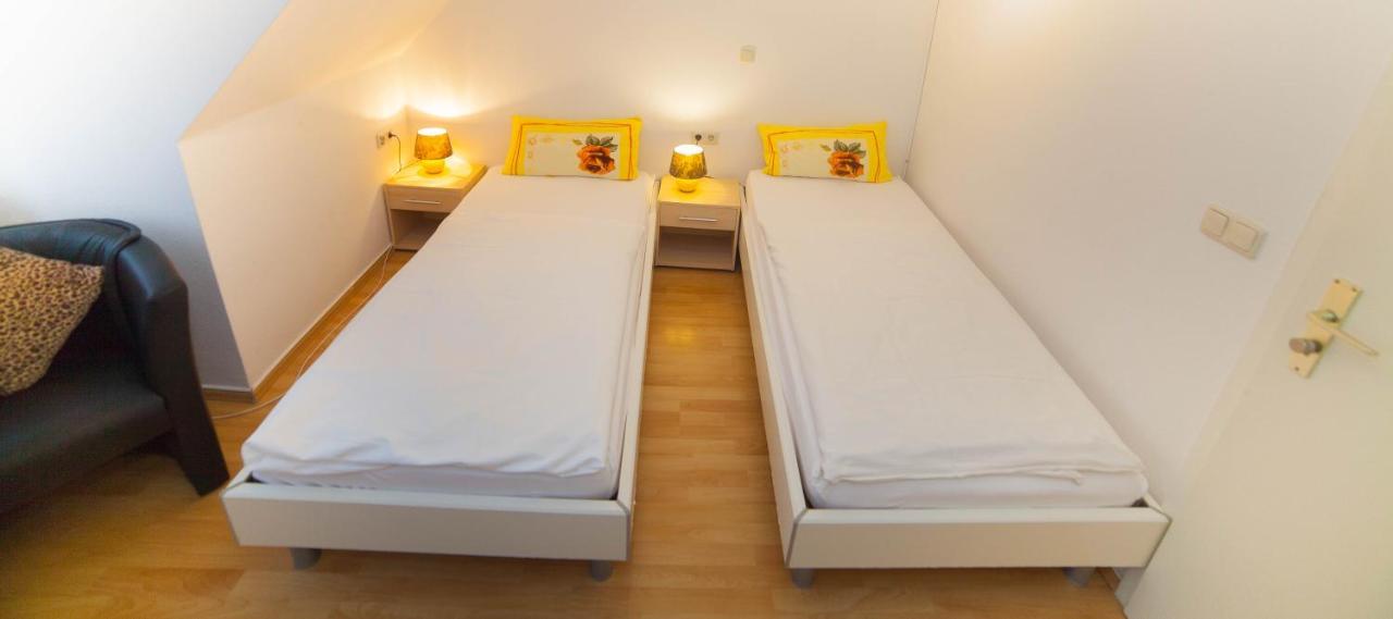 Am Gutspark Prager Gbr Apartamento Leipzig