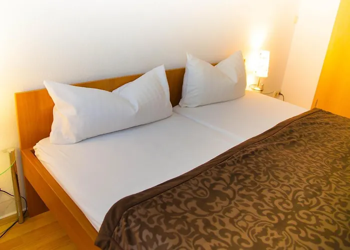 Hotel Am Gutspark Prager Gbr