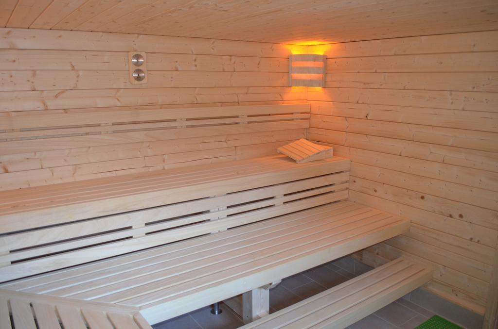 Am Gutspark Prager Gbr Apartment *