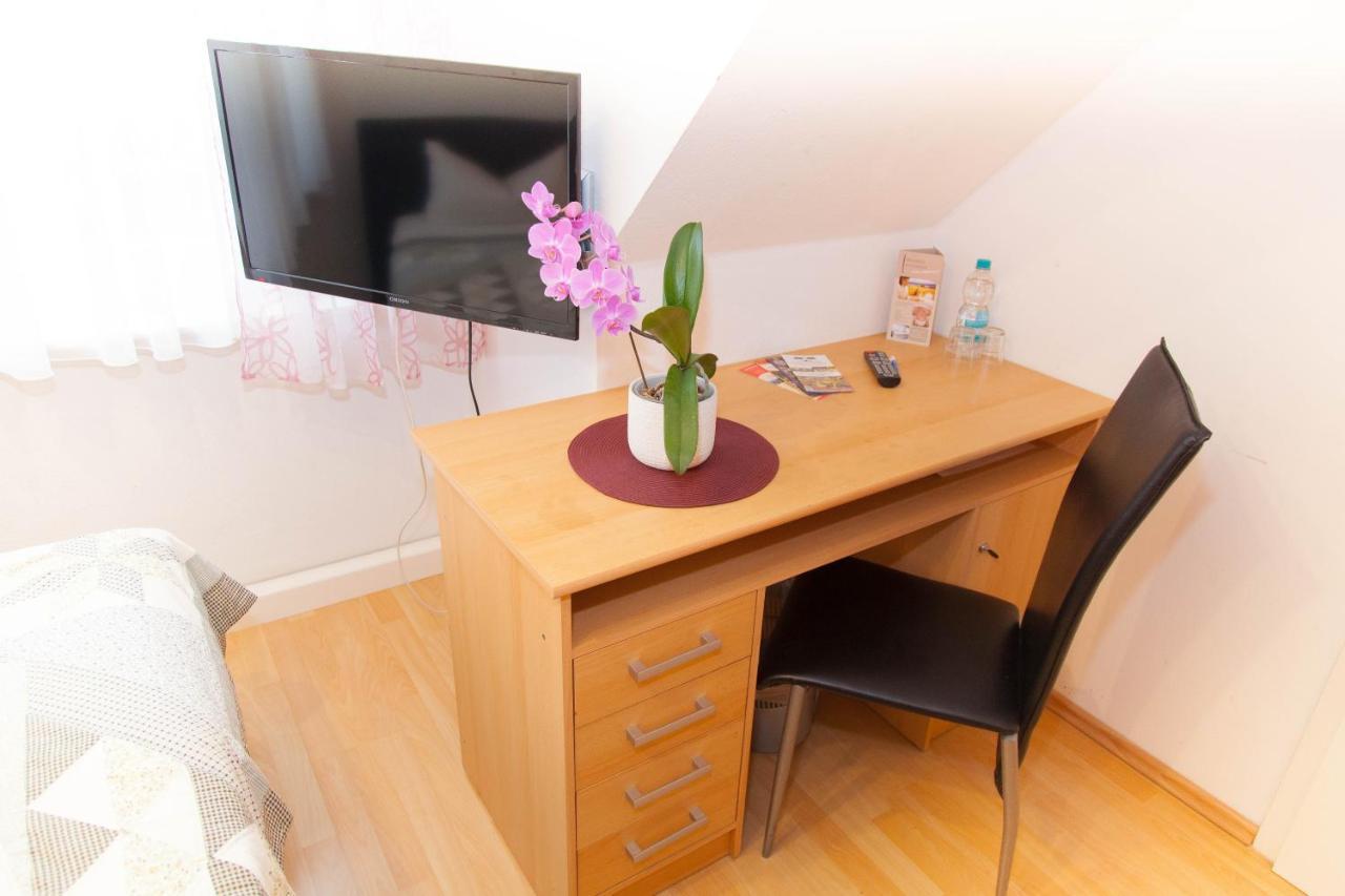 Am Gutspark Prager Gbr Apartment Leipzig